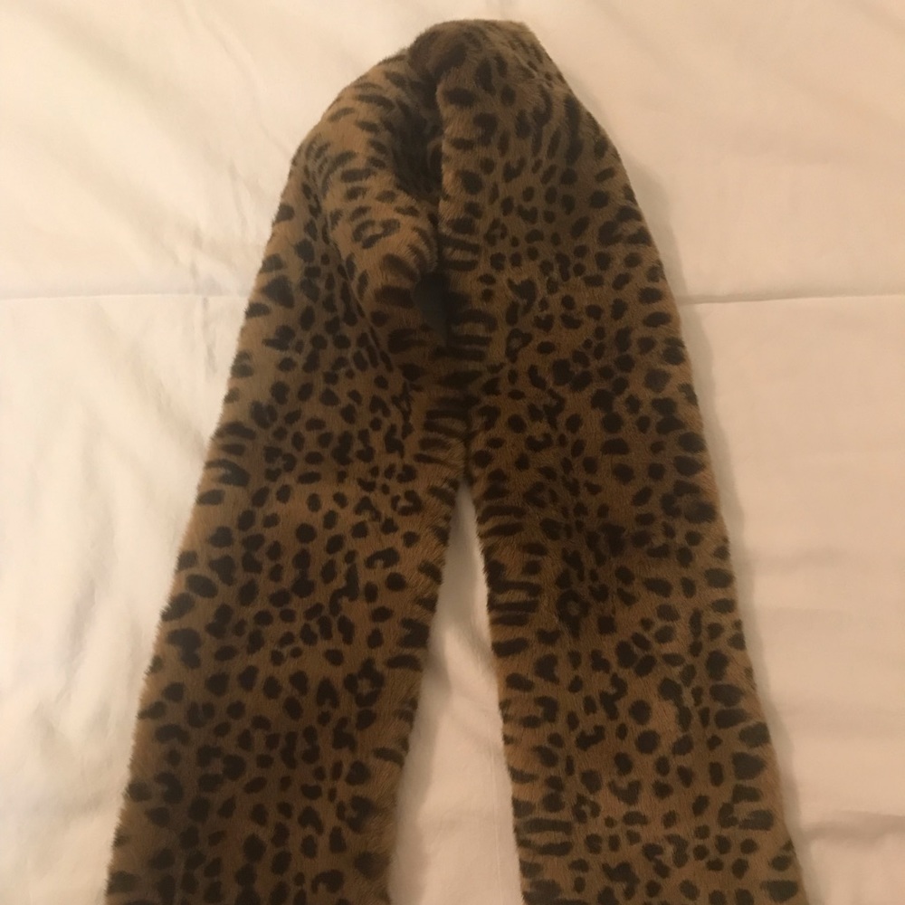 Abercrombie and Fitch faux fur scarf